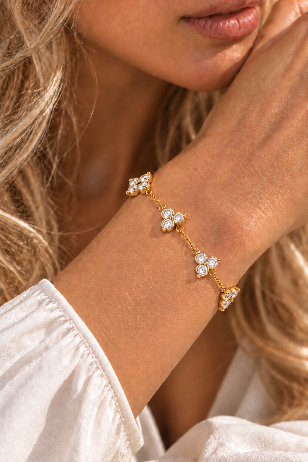 Le bracelet Monaco noir et or