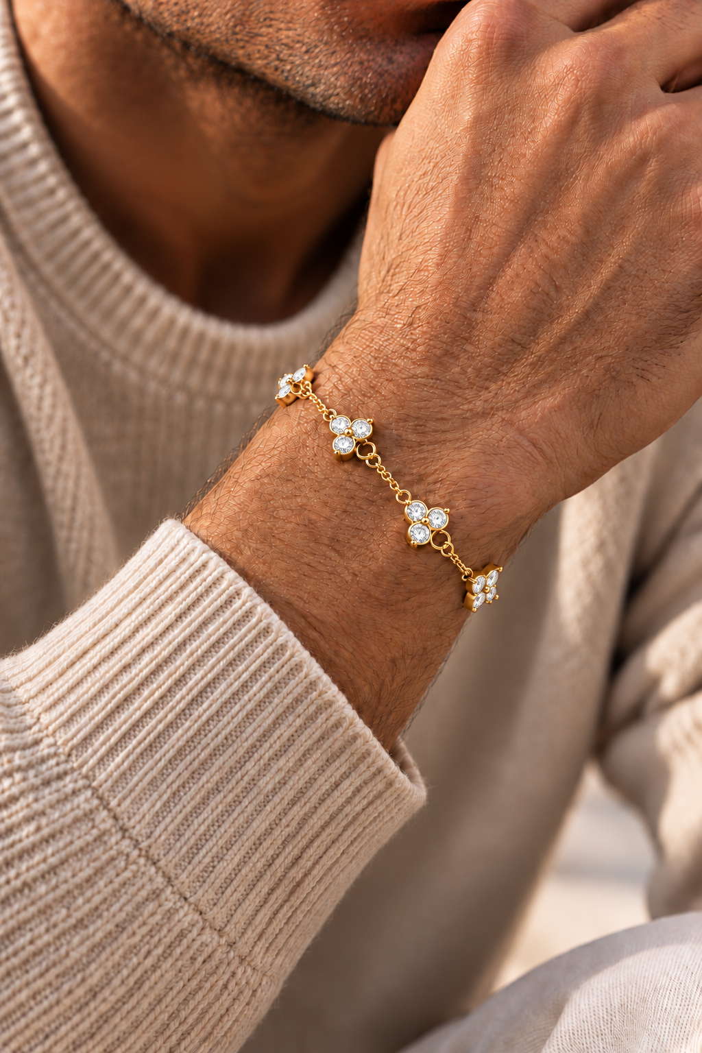 Le bracelet Monaco noir et or