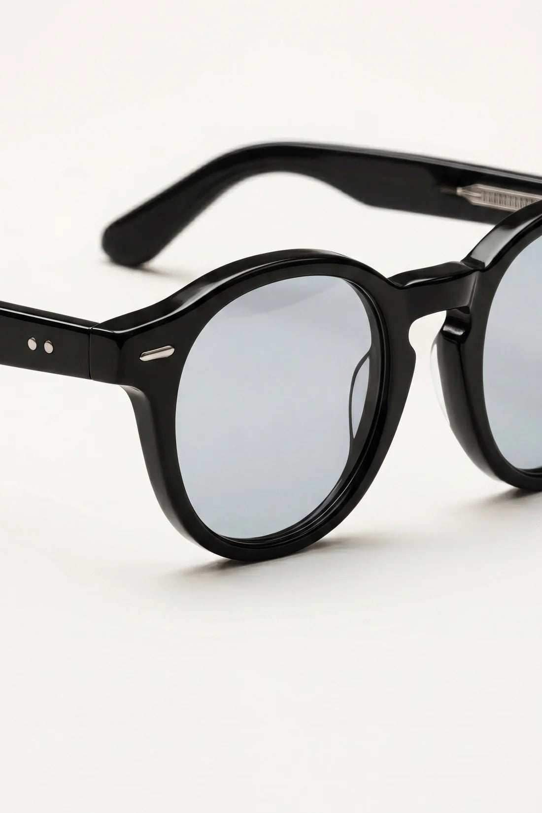 Les lunettes de soleil Monopoli Classic Black