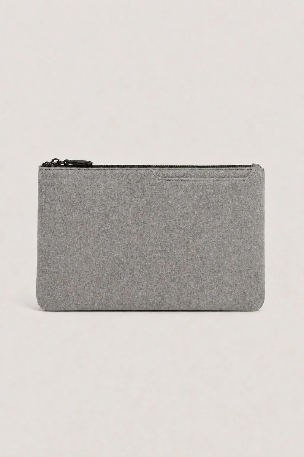 Die Forte Alcantara Pochette in Hellgrau