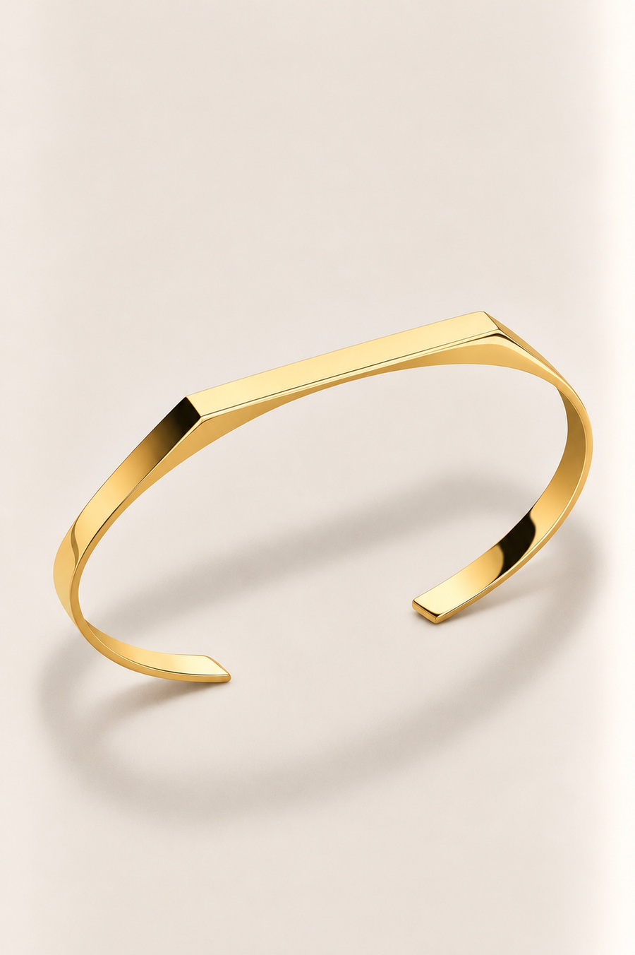 The Aura Signet Gold Bracelet