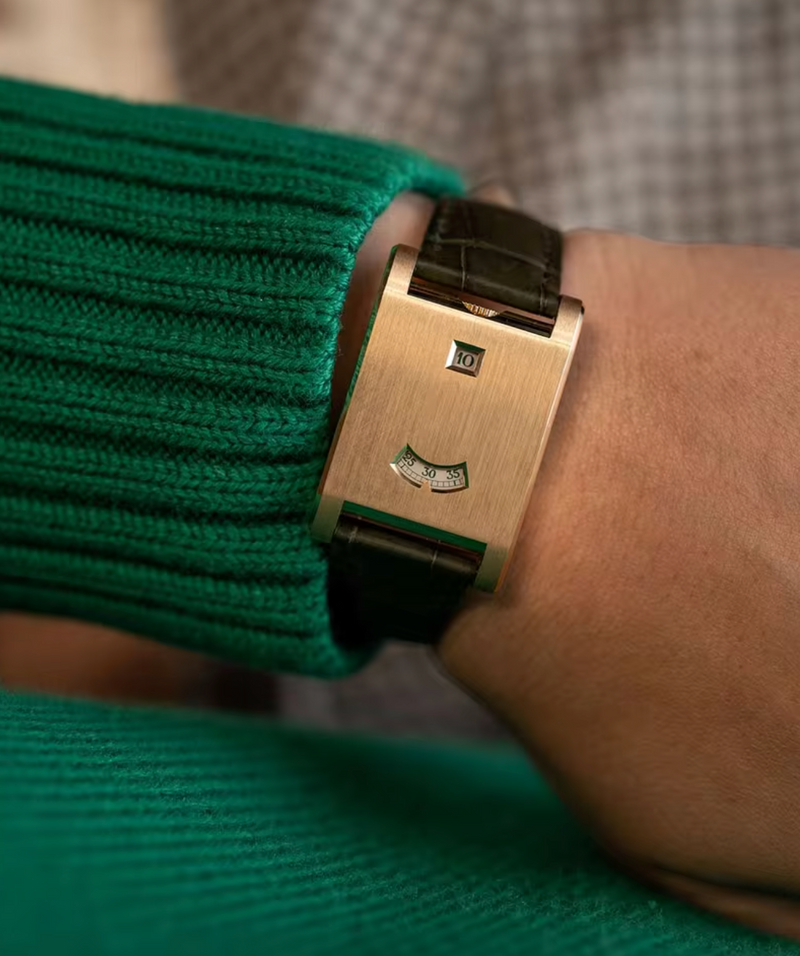 The Dolcevita Olive Gold Watch